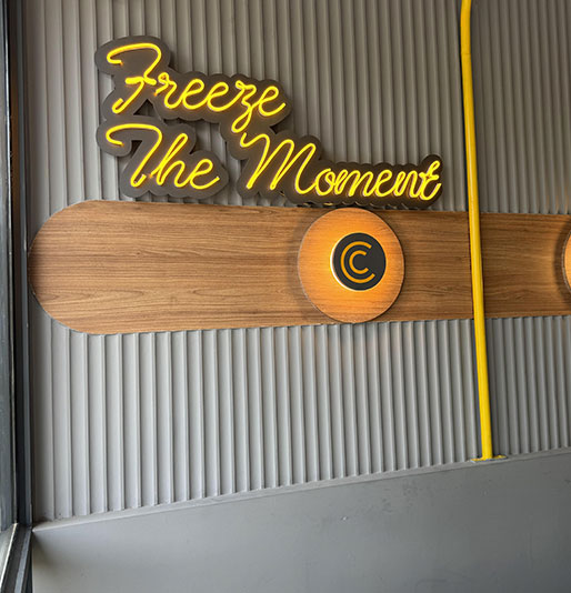 store banner